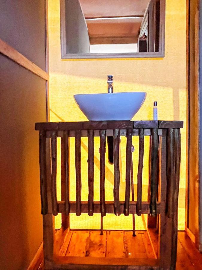 Xhabe Safari Lodge Chobe Muchenje エクステリア 写真