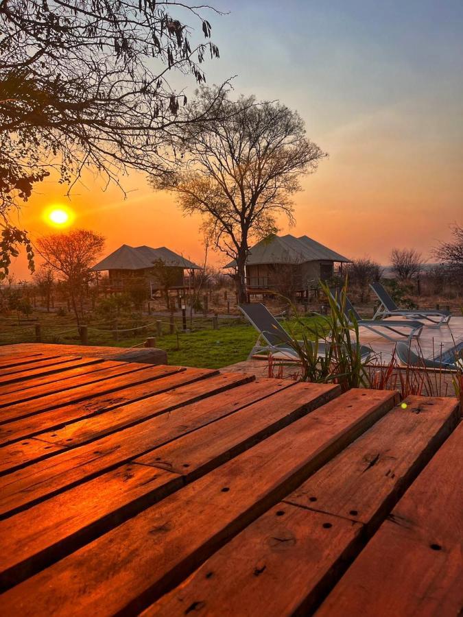 Xhabe Safari Lodge Chobe Muchenje エクステリア 写真