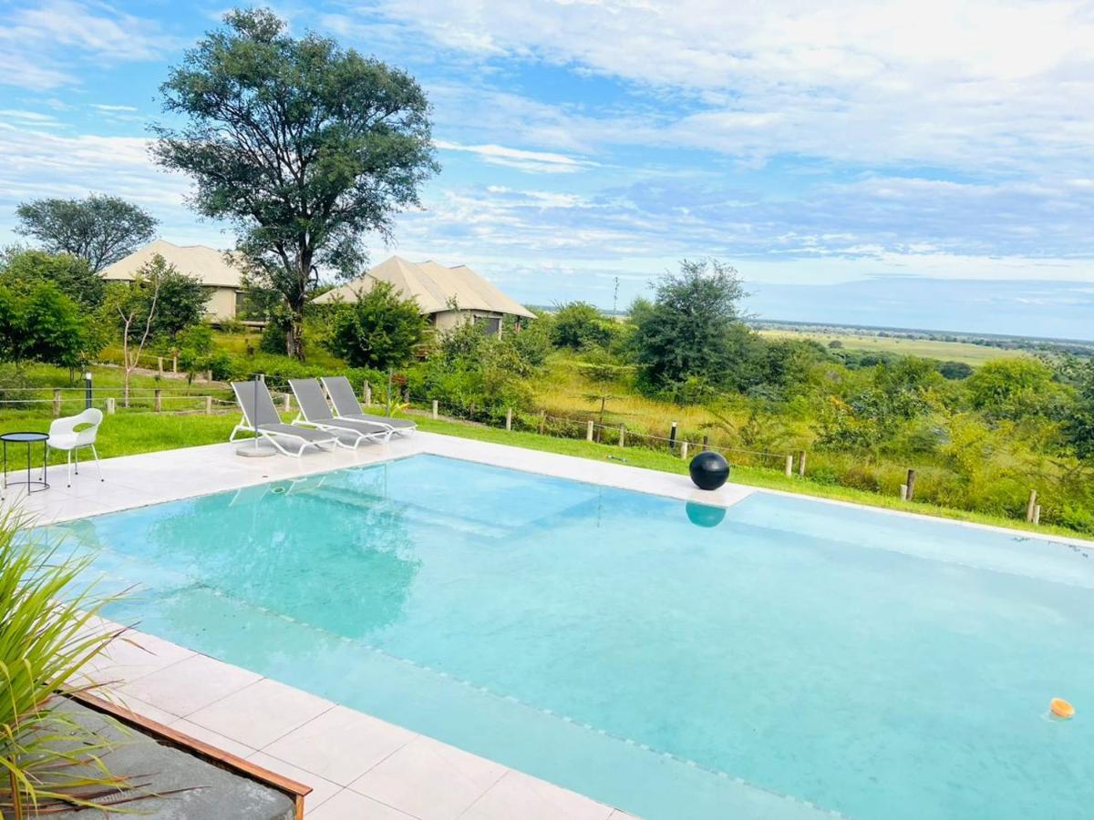 Xhabe Safari Lodge Chobe Muchenje エクステリア 写真