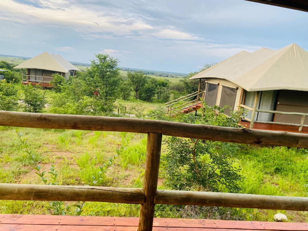 Xhabe Safari Lodge Chobe Muchenje エクステリア 写真