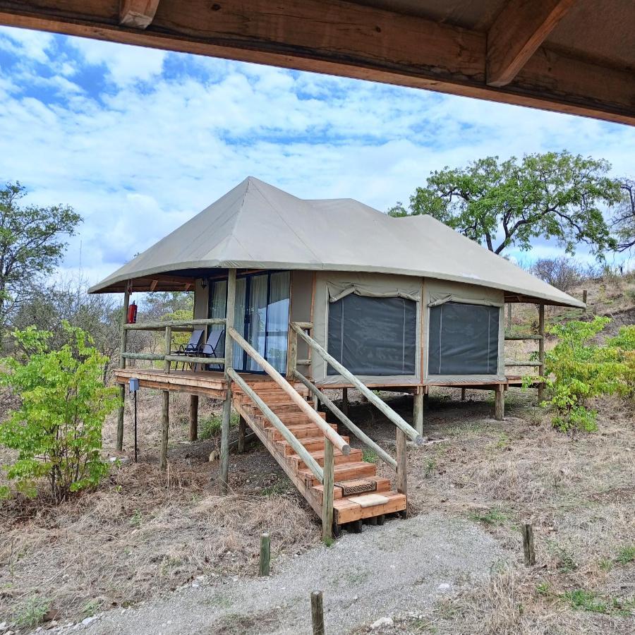 Xhabe Safari Lodge Chobe Muchenje エクステリア 写真