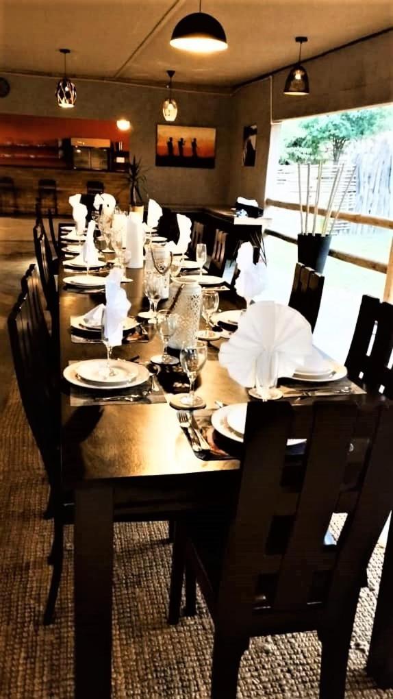 Xhabe Safari Lodge Chobe Muchenje エクステリア 写真