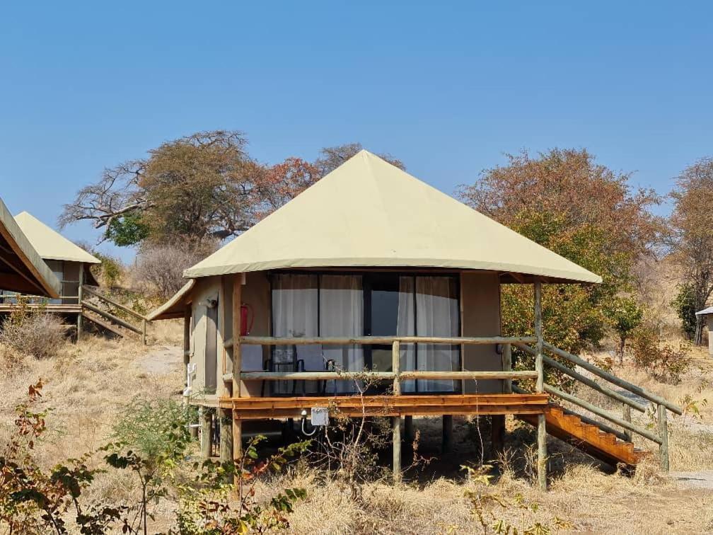 Xhabe Safari Lodge Chobe Muchenje エクステリア 写真